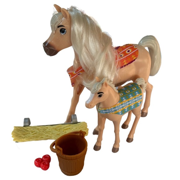 Source Unknown Other - Kids toys | Spirit cuddle colt & mama | 2 horse set